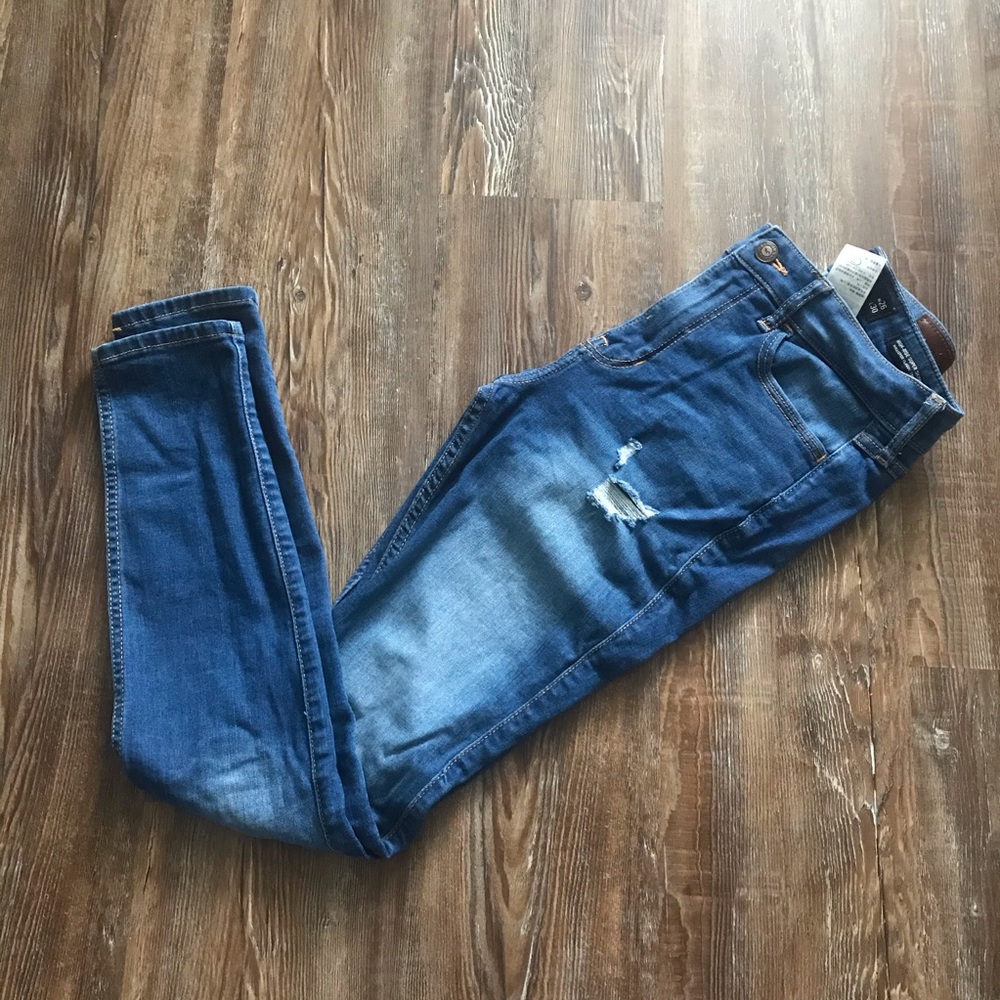 Hollister Medium Wash High Rise Jeans
